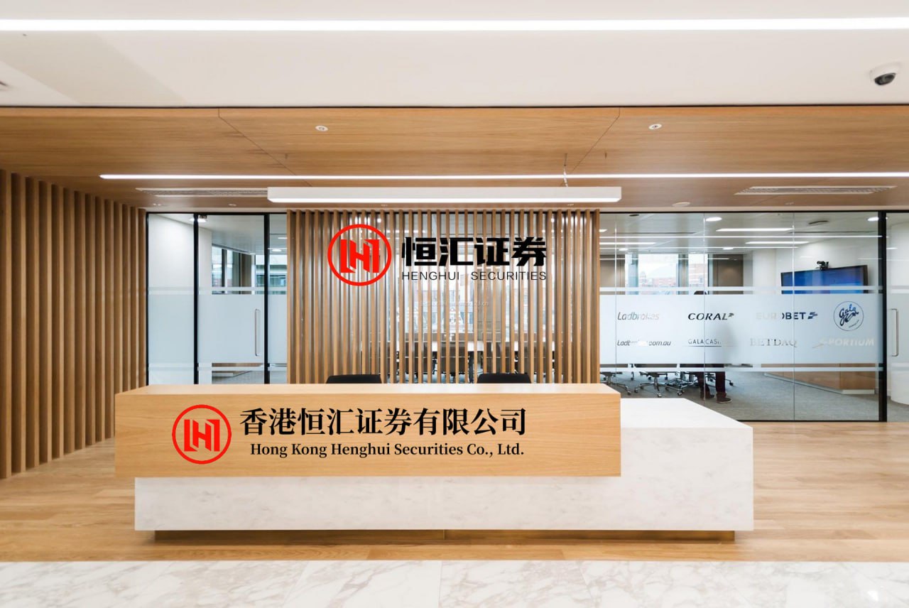 融凯配资 一杯咖啡的补能革命：极氪7X如何改写开工季通勤时间